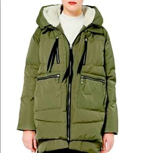 New w/tags. "The Amazon" Jacket from Orolay - XS.